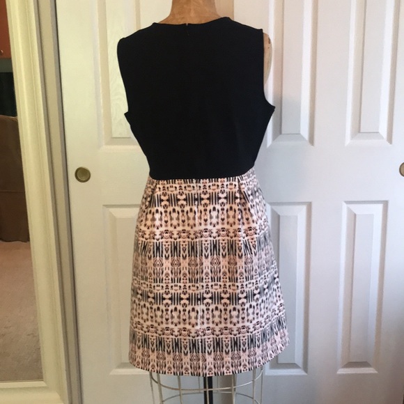 Dress - Picture 2 of 6